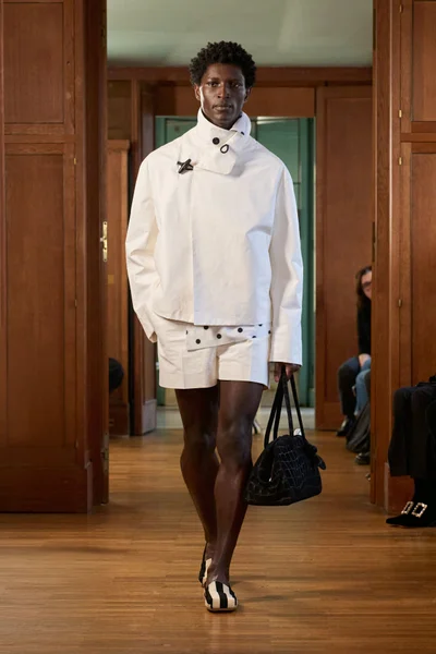 Look 31